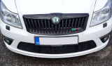 for Octavia II Facelift 09-13 - grille frame painted in MAGIC BLACK (F9R)
