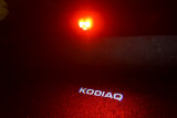 til Kodiaq - MEGA POWER LED-sikkerhedsdørslamper med GHOST-lys - RØD