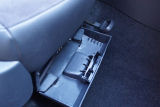 Octavia III - caja portaobjetos bajo el asiento DERECHO - original Skoda