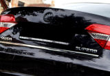 Superb II 13-15 LIMOUSINE Facelift - original Skoda-Emblem in SCHWARZ Monte Carlo Edition - REAR