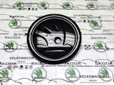 Octavia IV - original Skoda MONTE CARLO schwarzes Emblem - FRONT