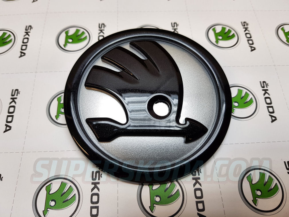 Octavia MPI Skoda Emblem Matte Badge Logo Chrom Zeichnen Schriftzug Neu