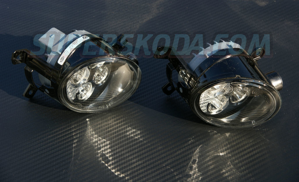 Výmena hmloviek LED Škoda Octavia 2 - the fog lights replacement
