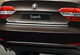 Limousine Superb II Facelift 2013+ - couvercle original Skoda sous le coffre arrière CHROME