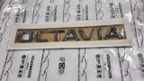 Octavia III - eredeti OCTAVIA logó a hátsó csomagtartóra