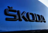 Oryginalny emblemat tylny Skoda Auto,a.s. ´SKODA´ - MONTE CARLO wersja czarna