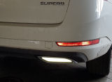 Superb III-hoz - eredeti Martinek Auto kipufogó-szerű spoilerek - RS stílus - REFLEX FEHÉR
